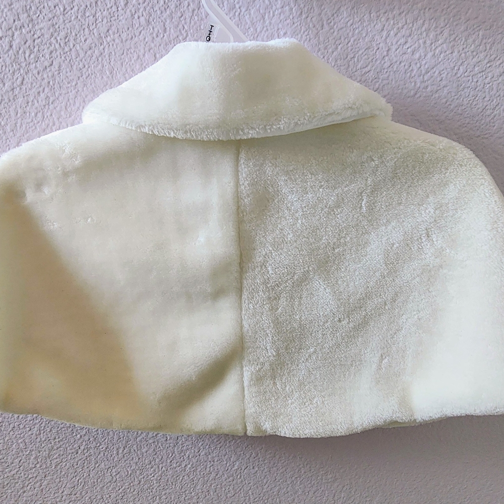 Little Girls M White Cape - Picture 3 of 5